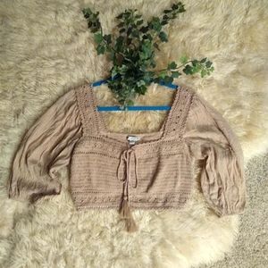 American Eagle, renaissance style crop top size Large NWT